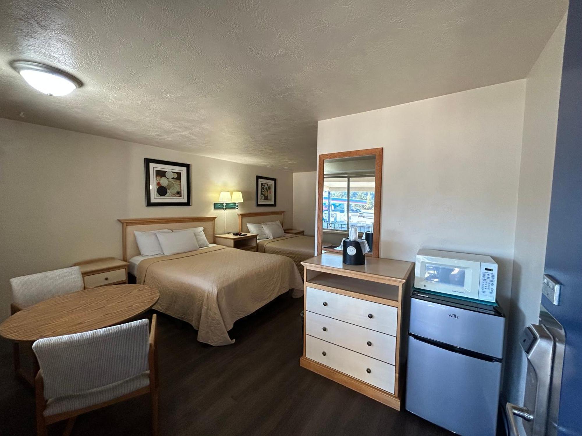 Economy Inn リーズポート エクステリア 写真